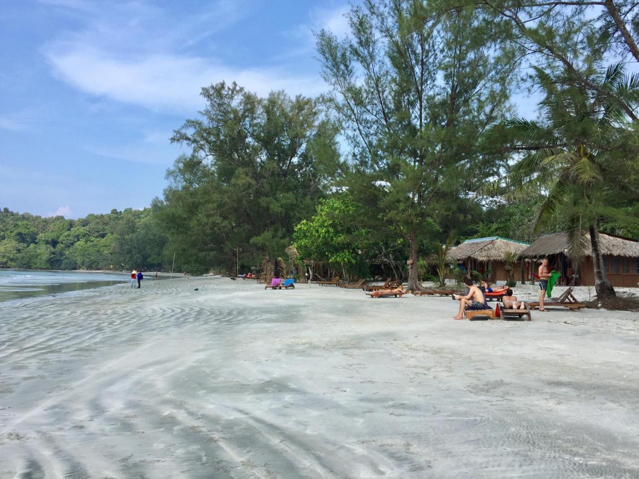 La Ong Lay Hotel Koh Phayam Eksteriør billede